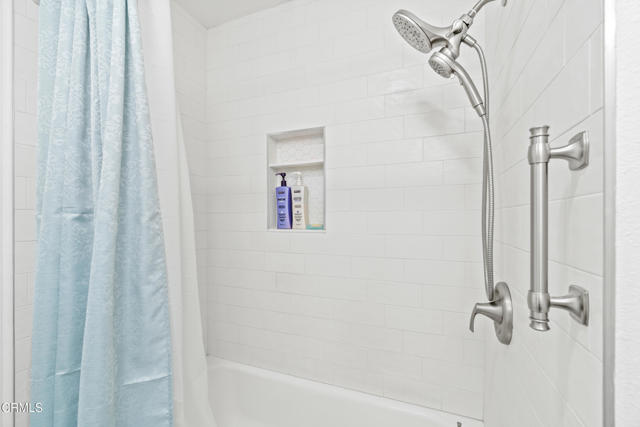 243 E Elfin Green, Port Hueneme CA: https://media.crmls.org/mediaz/e8023712-2171-40a7-b127-720792e9e146.jpg