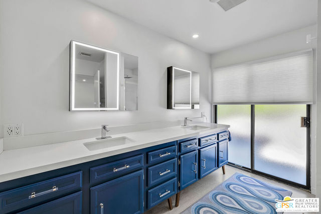 20 Kevin Lee Lane, Rancho Mirage CA: https://media.crmls.org/mediaz/e80421c6-8965-4dfd-81a2-8d1ec854c87a.jpg