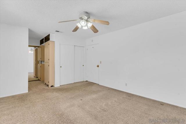 15209 Mauna Loa, Hesperia CA: https://media.crmls.org/mediaz/e8042fa5-aa11-4821-82aa-db10e5ce7059.jpg