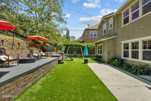 1729 Bluesage Court, Simi Valley CA: https://media.crmls.org/mediaz/e804a1b3-568a-4c07-81ef-eaf2da750887.jpg