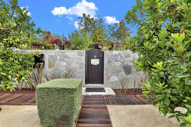 8366 The Landing Way, San Diego CA: https://media.crmls.org/mediaz/e8054cd0-af30-4c00-84bd-b9212f5e1b35.jpg
