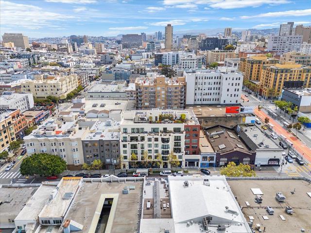 1645 Pacific Avenue, San Francisco CA: https://media.crmls.org/mediaz/e805c66c-d8d2-4714-9550-80274c499980.jpg