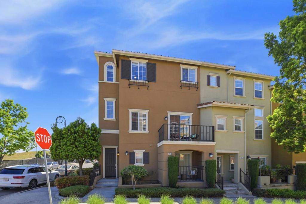 2970 Larciano Street