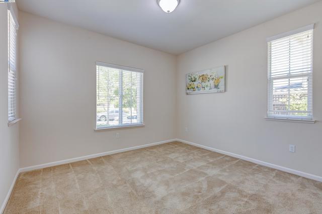 2528 AMANTEA WAY, Dublin CA: https://media.crmls.org/mediaz/e8068100-a2eb-452e-9e58-524dc8ac07ad.jpg