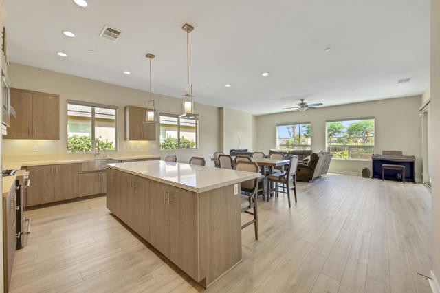 Image 4 of 37 For 80085 Canyon Club Court