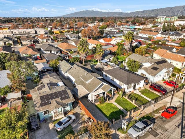 1539 E San Fernando Street, San Jose CA: https://media.crmls.org/mediaz/e80766c3-1d8b-4870-a6e7-b503471615be.jpg