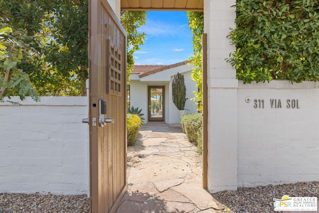 Image 11 of 57 For 311 Via Sol  