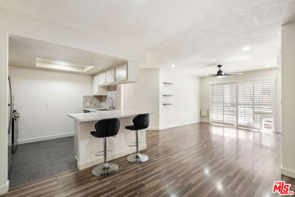 327 Chestnut Avenue #104