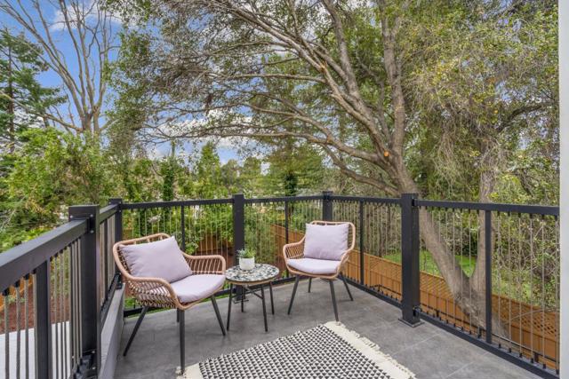 711 Central Avenue, Menlo Park CA: https://media.crmls.org/mediaz/e809edbe-a57f-4b77-a97f-c0bd3854d54f.jpg