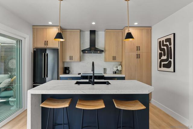 5092 E Mountain View Drive, San Diego CA: https://media.crmls.org/mediaz/e80a0987-1163-41b8-8fb3-a0ade118af18.jpg