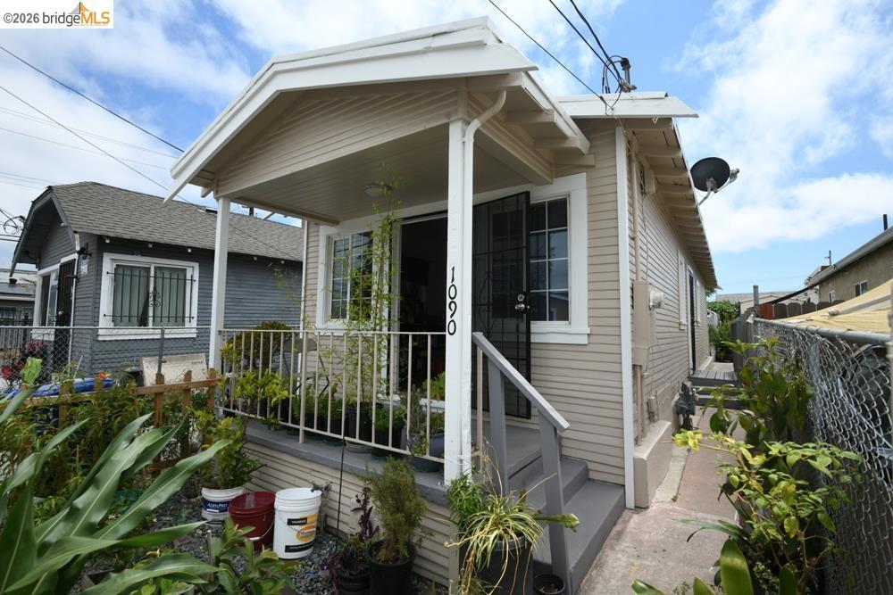 1090 70Th Ave