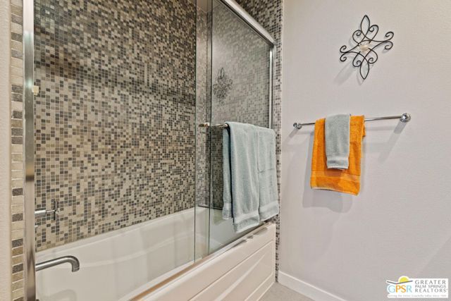 930 E Palm Canyon Drive, Palm Springs CA: https://media.crmls.org/mediaz/e80abfd3-5ea2-452c-926f-a0c180810f0a.jpg