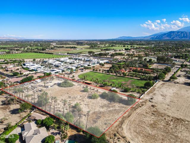 80890 Avenue 50, Indio CA: https://media.crmls.org/mediaz/e80b65df-e170-4088-9554-f34b06469186.jpg