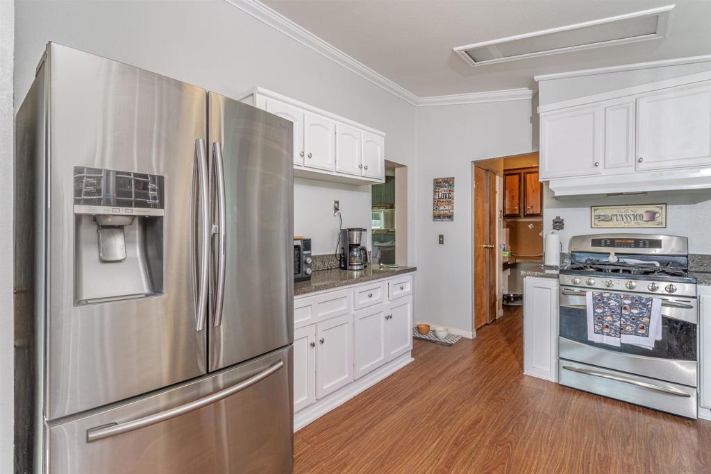 MLS #250043142SD image #10