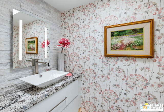 1566 Cabildo Circle, Palm Springs, CA 92264