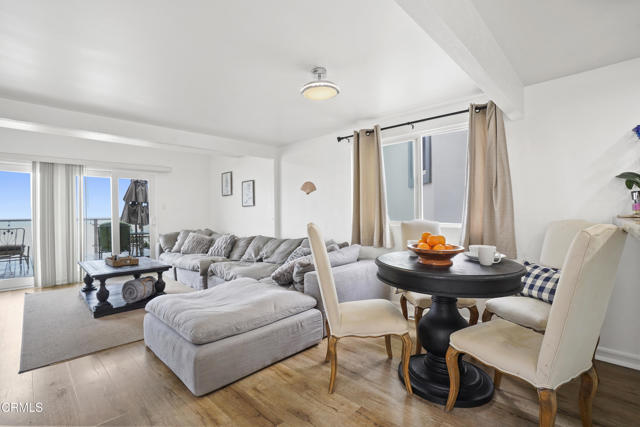 Detail Gallery Image 3 of 44 For 309 Ocean Dr, Oxnard,  CA 93035 - 4 Beds | 2/1 Baths