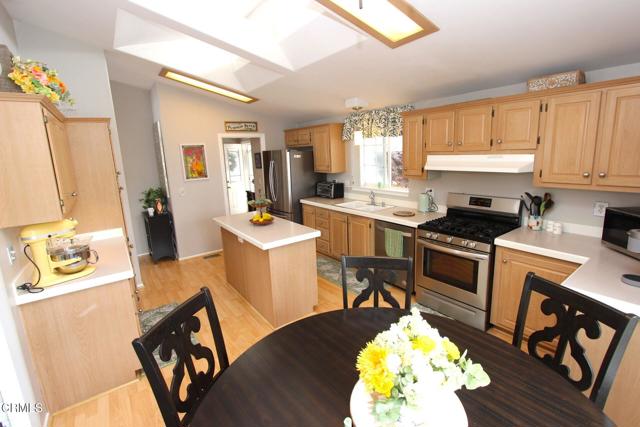 1215 Anchors Way, Ventura CA: https://media.crmls.org/mediaz/e80db5be-8af9-4942-afce-6128817c92b1.jpg