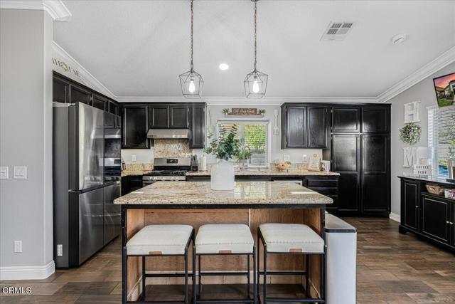 Detail Gallery Image 9 of 51 For 1129 1st St, Fillmore,  CA 93015 - 4 Beds | 2 Baths