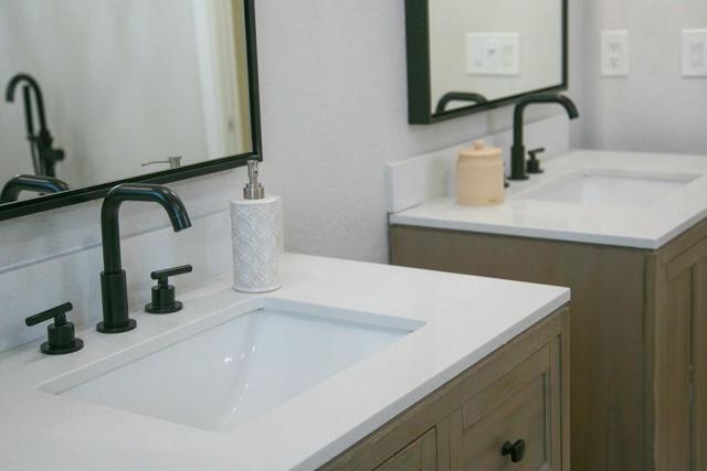44830 Via Mirabel, La Quinta CA: https://media.crmls.org/mediaz/e80f800c-e04c-42c2-a7ac-e2fcf9edd24a.jpg