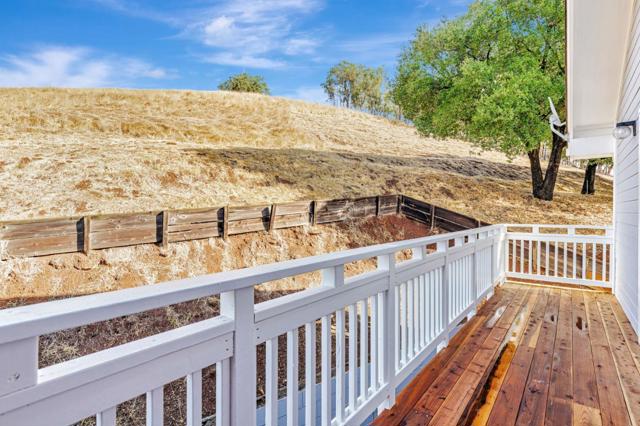 17120 Viewcrest Lane, Morgan Hill CA: https://media.crmls.org/mediaz/e80f8d3c-d3d0-465f-b93a-2ef87342b387.jpg