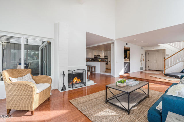 Detail Gallery Image 13 of 50 For 2221 Kingsbridge Ln, Oxnard,  CA 93035 - 3 Beds | 3 Baths