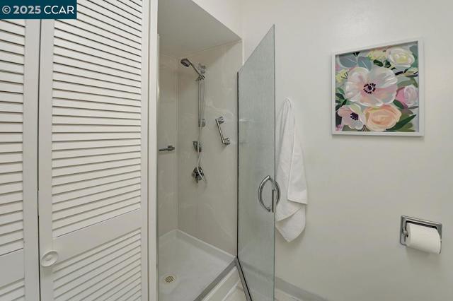 1517 Oakmont, Walnut Creek CA: https://media.crmls.org/mediaz/e80f9995-f6ac-4cf8-875c-a9cb1718c923.jpg