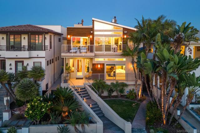 3705 Haines St, San Diego CA: https://media.crmls.org/mediaz/e8106427-92b4-48ea-a9e9-a2a76d14da96.jpg