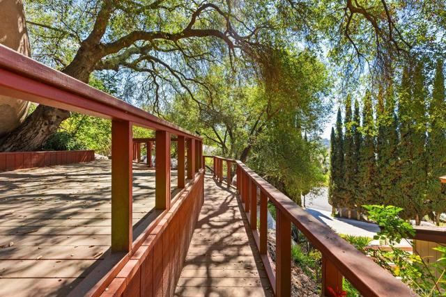 Detail Gallery Image 43 of 59 For 28444 Fallen Tree Ln, Escondido,  CA 92026 - 3 Beds | 2/1 Baths