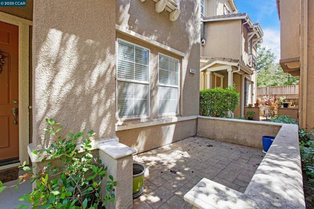 5349 EAGLE COURT, Richmond CA: https://media.crmls.org/mediaz/e81203bc-d2cc-414a-899f-9b463a5c1790.jpg