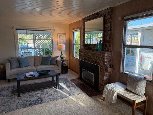 20575 Forest Avenue, Castro Valley CA: https://media.crmls.org/mediaz/e81218a9-b913-41f3-8956-7faba8c7f181.jpg