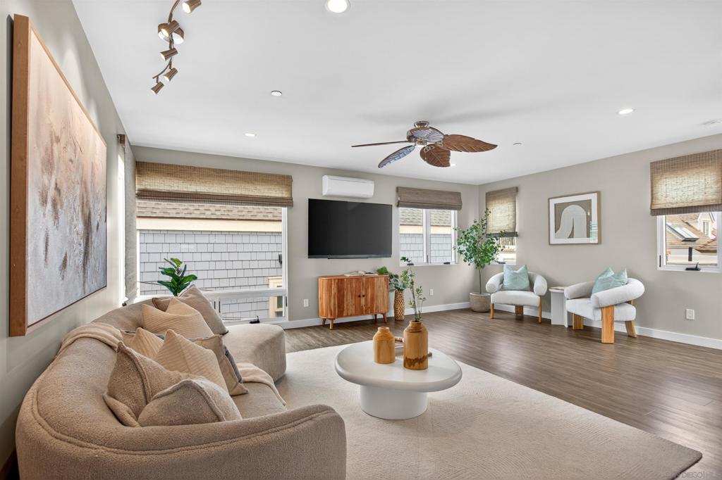 3828 Mission Blvd - photo 2