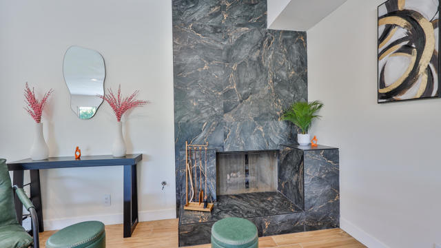 73042 Willow Street, Palm Desert CA: https://media.crmls.org/mediaz/e81266a0-676c-4abb-83e4-dbbfe977e652.jpg