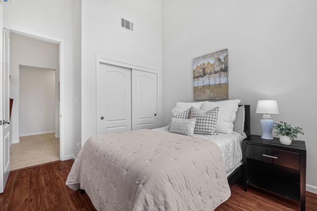 6268 Byron Ln, San Ramon CA: https://media.crmls.org/mediaz/e812d4e1-9f92-4814-bff9-58f39df4c70c.jpg