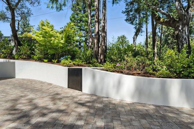 830 Bromfield Road, San Mateo CA: https://media.crmls.org/mediaz/e813474e-b1fe-4d27-8358-0f4017c8ed91.jpg