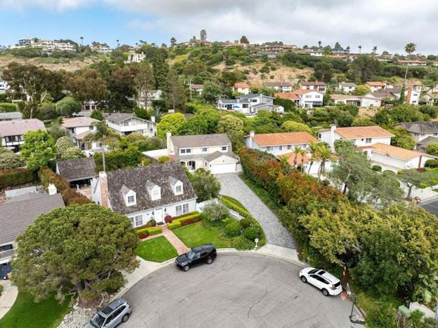 Detail Gallery Image 3 of 58 For 3024 via Rivera, Palos Verdes Estates,  CA 90274 - 3 Beds | 2/1 Baths