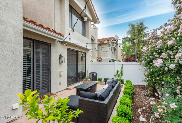 Image 24 of 30 For 4770 Castello Way