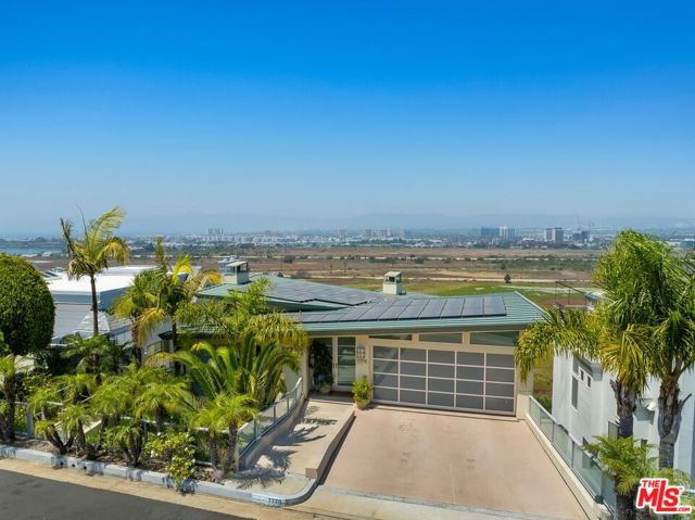 7779 Veragua Drive, Playa del Rey, California 90293, 4 Bedrooms Bedrooms, ,4 BathroomsBathrooms,Single Family Residence,For Sale,Veragua,24426819