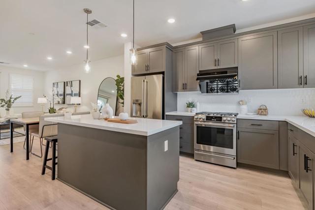 1040 Darwin Terrace, Sunnyvale CA: https://media.crmls.org/mediaz/e814f5be-22ec-4534-a794-a6924059abaa.jpg