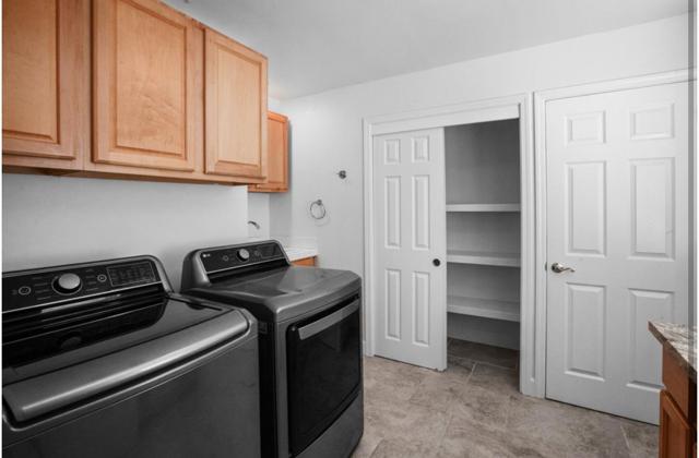 5852 Olive Ranch Road, Granite Bay CA: https://media.crmls.org/mediaz/e816fe32-63bf-40ba-a233-763a36b898e6.jpg