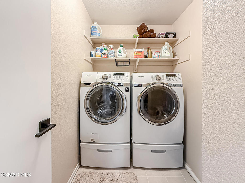 https://media.crmls.org/mediaz/e817497c-fd46-4f7a-9925-8b81e29c2192.jpg?preset=X-Large