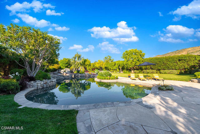 1816 Brittany Park Road, Camarillo CA: https://media.crmls.org/mediaz/e817510c-c2d4-407c-b559-cad134910e53.jpg