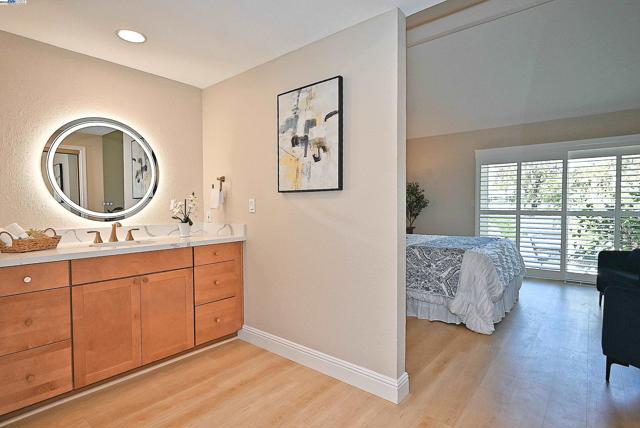 1976 Saint George Rd, Danville CA: https://media.crmls.org/mediaz/e817bbbb-7931-47e8-8d01-d776debc9a2f.jpg
