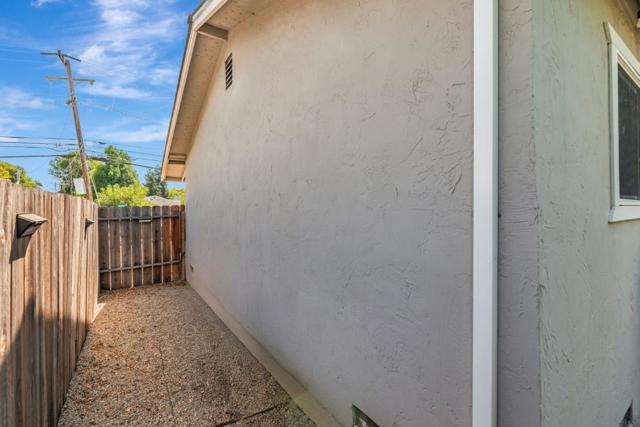 3425 Dormer Avenue, Concord CA: https://media.crmls.org/mediaz/e817dae1-c91e-4fd5-a583-02bd3cbf3d9e.jpg
