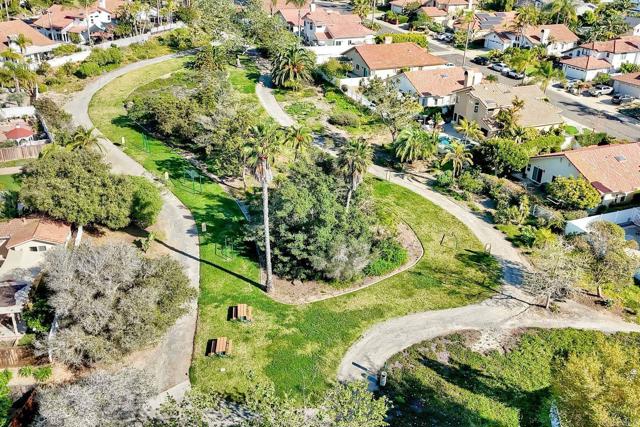 Image 44 of 70 For 630 Poinsettia Park