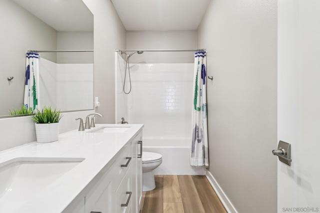 6698 Spartina Ct, Carlsbad CA: https://media.crmls.org/mediaz/e81828bf-8c68-4ba1-ba4d-492b0e6086bd.jpg