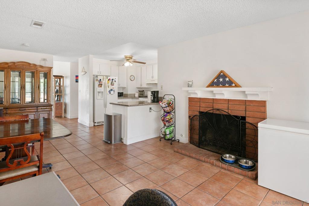 3521 Strawberry Place - photo 14