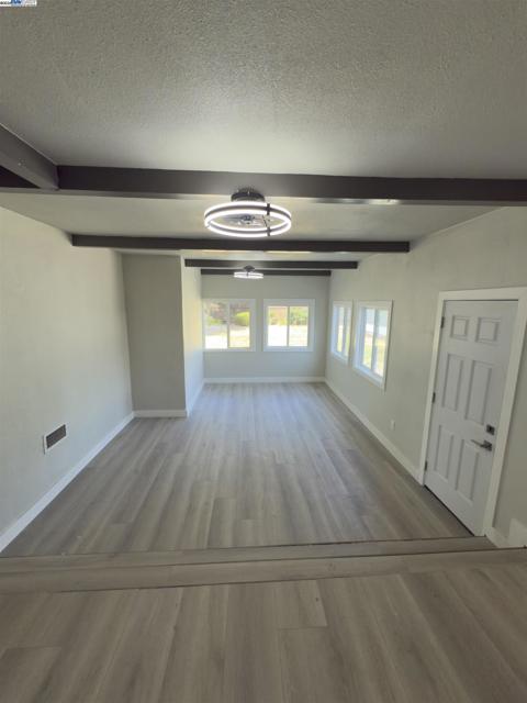 2809 Avalon Dr, Sacramento CA: https://media.crmls.org/mediaz/e818e2c0-95b9-482d-bbc7-73242e44f909.jpg