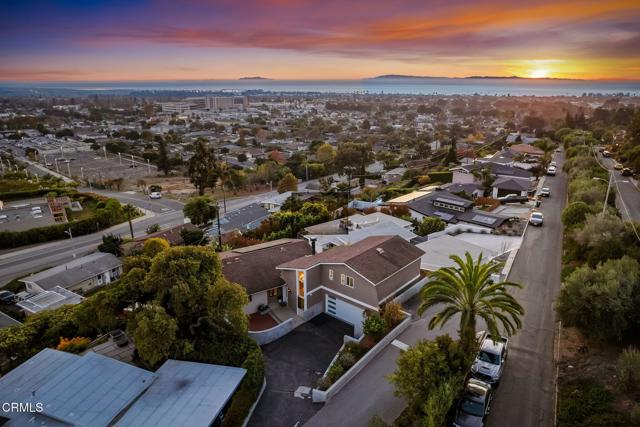 Detail Gallery Image 2 of 43 For 3124 Grove St, Ventura,  CA 93003 - 5 Beds | 2/1 Baths