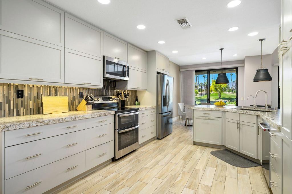 MLS #219125401DA image #8