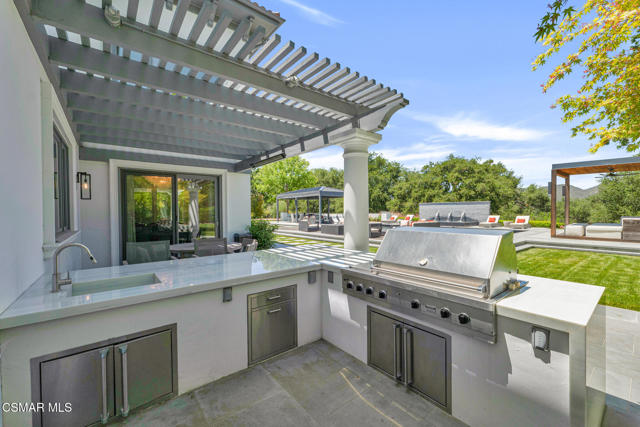 2259 Melford Court, Westlake Village CA: https://media.crmls.org/mediaz/e819ce99-1e35-4c1d-abe0-581b742593ba.jpg